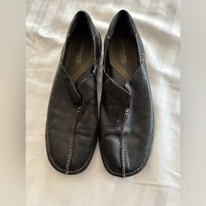 What's What by Aerosoles Womens 8 1/2 M Black Slip-Ons (Good Condition)